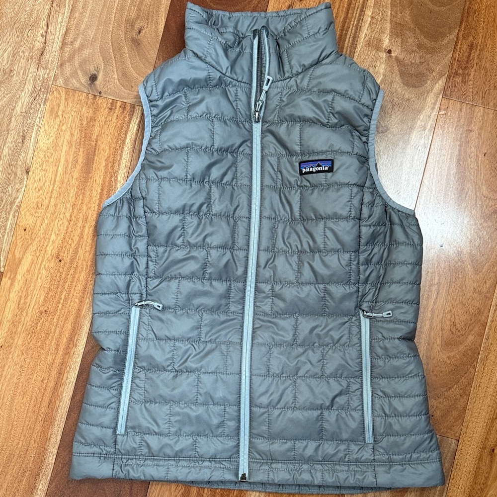 Patagonia Nano Puff Gray- Silver Vest Medium